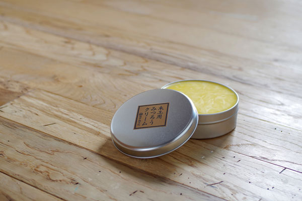 最高品質の蜜蝋クリーム