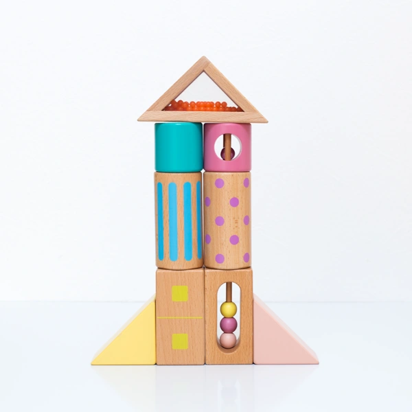 積み木でロケットを作る