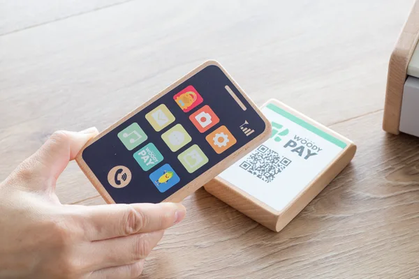いまどきのスマホで決済も可能